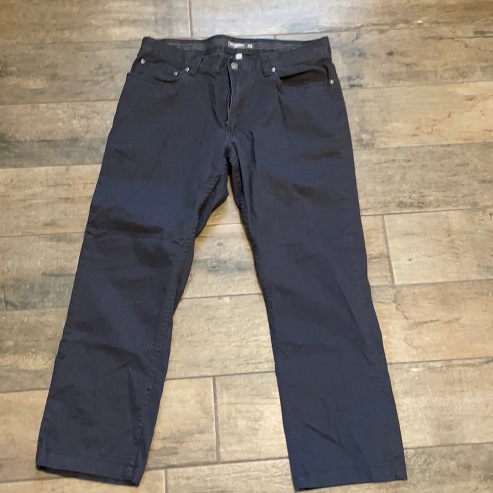 33 x 30 Men’s Slim Van Heusen Navy Pants